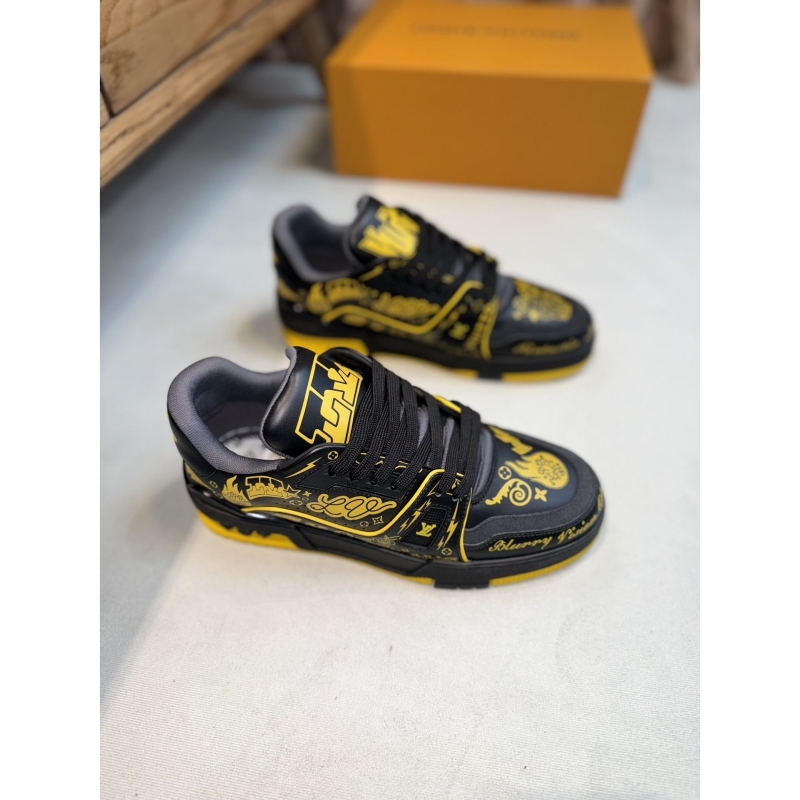 l**is V*t*n sneakers